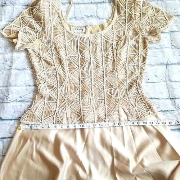 Stenay Formal Dress - Picture 8 of 10